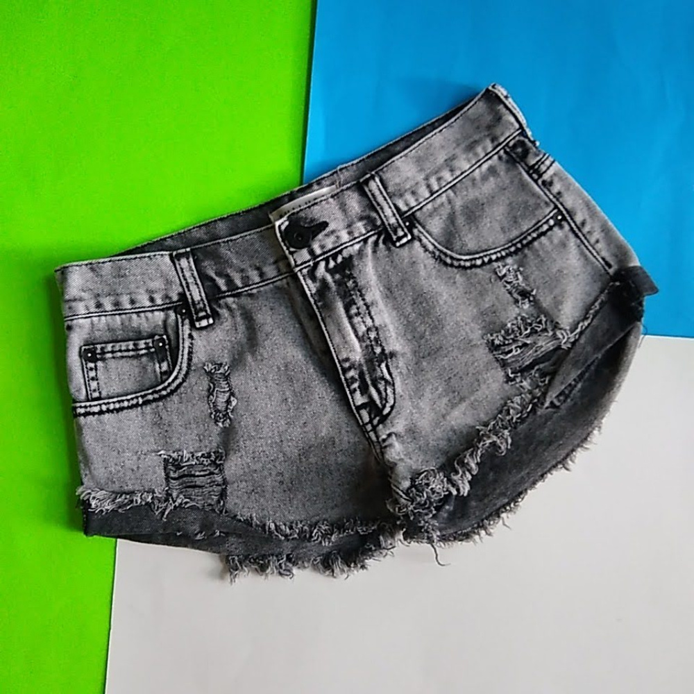 Bullhead Gray Acid Wash Distressed Slouchy Shorts Cheeky Sz 3